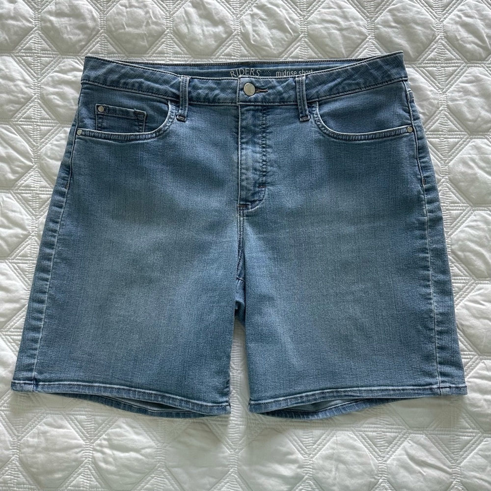 Lee Riders Plus Size 14 Jean Shorts Light Blue Stretch Denim EUC